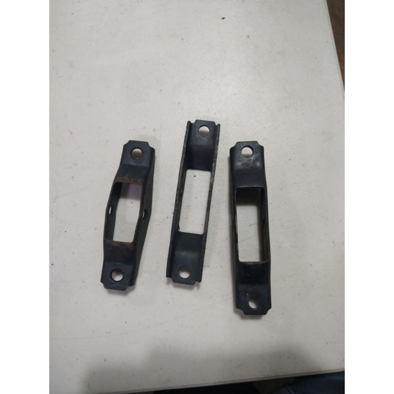 BaJe para amortiguador delantero